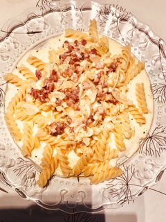 Une photo de Pâtes de lentilles aux lardons à la crème