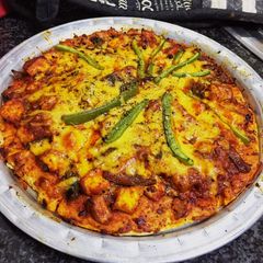 A picture of Paneer Pizza.