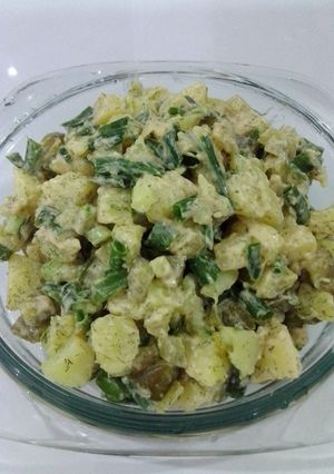 عکسی از دستور سالاد سیب زمینی + پیازچه