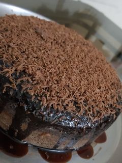 બિસ્કિટ કેક (Biscuit Cake Recipe In Gujarati) રેસીપી મુખ્ય ફોટો