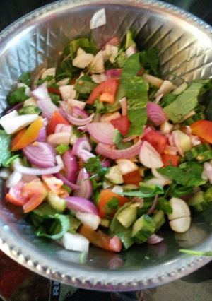 A picture of Mixed salad.