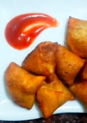 A picture of Quick party samosas.