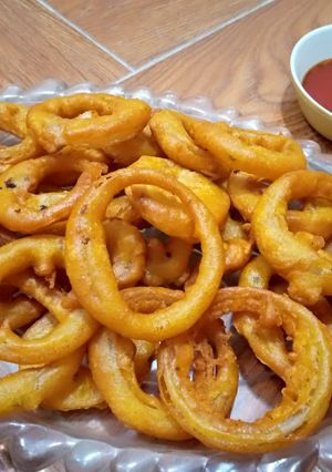 A picture of Onion Ring Pakora.