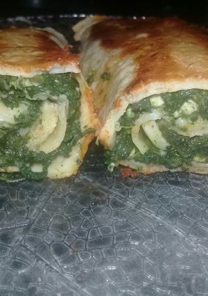 Una foto de Relleno de espinaca 🍃 y pulpa de pollo 🍗
