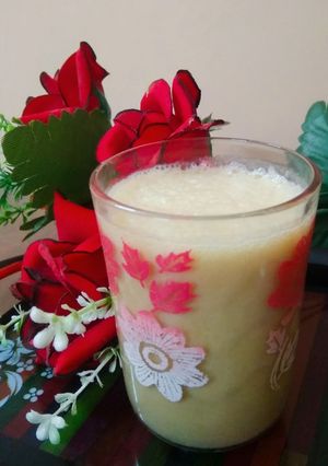 A picture of Chiku Dates milkshake.