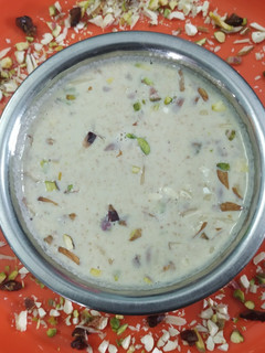 ட்ரை ஃப்ரூட்ஸ் கீர் (Dry Fruits GHeer Recipe in Tamil) செய்முறை முக்கிய புகைப்படம்