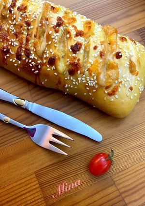 عکسی از دستور استرامبولی ایتالیایی (سوسیس و ژامبون)