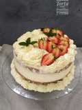Torta con frutillas y crema