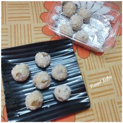 A picture of Desiccated Coconut Laddoo.