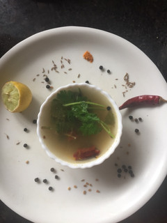 மூலிகை ரசம்(புத்துணர்ச்சிரசம்) செய்முறை முக்கிய புகைப்படம்