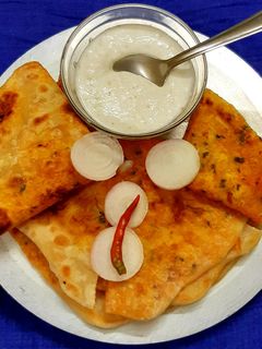 গাজরের পরোটা (Gajorer Porota in Bengali Recipe) রেসিপির প্রধান ছবি