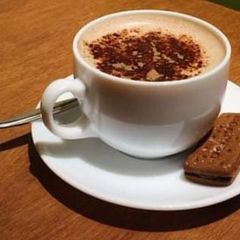 A picture of Fluffy cocoa coffee ☕.