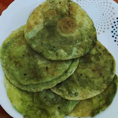 A picture of Stuffed Matar Kachori.