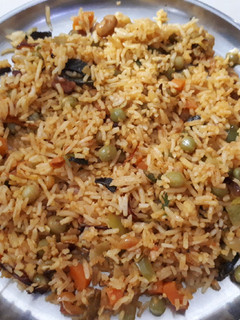 વેજ દમ બિરયાની (Veg Dum Biryani Recipe In Gujarati) રેસીપી મુખ્ય ફોટો