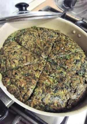 عکسی از دستور کوکوی کیک مانند اسفناج🌿