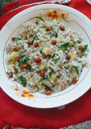 फलाहारी खिचड़ी (falahari khichdi recipe in Hindi) रेसिपी मुख्य फोटो