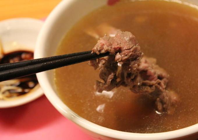 小牛高湯、台南牛肉湯 食譜成品照片