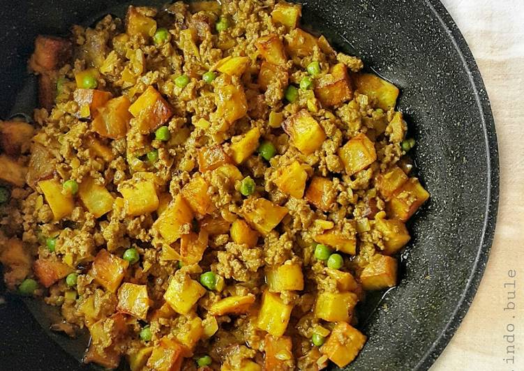 Easiest Way to Prepare Ultimate Ground Beef and Potato Curry