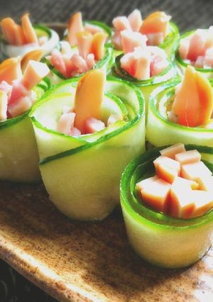 รูปของ ซูกินีสลัดโรล salad roll