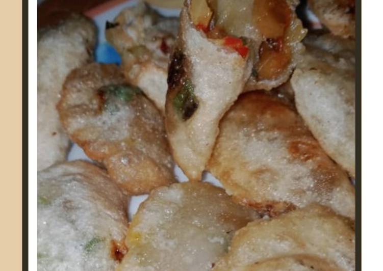 Cireng isi bakso pedas