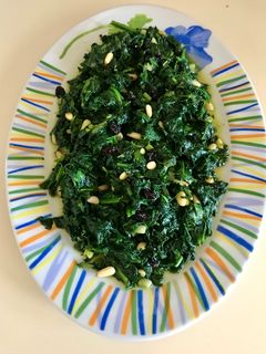 Φωτογραφία της συνταγής Ζεστή σαλάτα με σπανάκι νηστίσιμη συνταγή