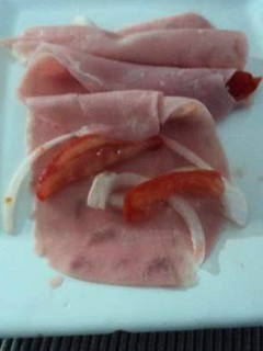 Una foto de Taquitos de jamón para los peques o picoteo