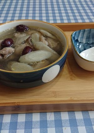 牛蒡紅棗雞湯 的食譜成品照片