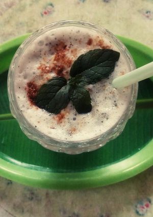 দই পুদিনা লস্যি (doi pudina lassi recipe in Bengali) রেসিপির প্রধান ছবি