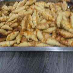 A picture of Roti tanduk renyah dan gurih.