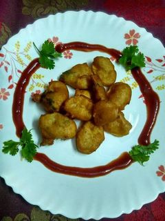 आलू दाल के पकोड़े (Aloo daal ke pakode recipe in hindi) रेसिपी मुख्य फोटो