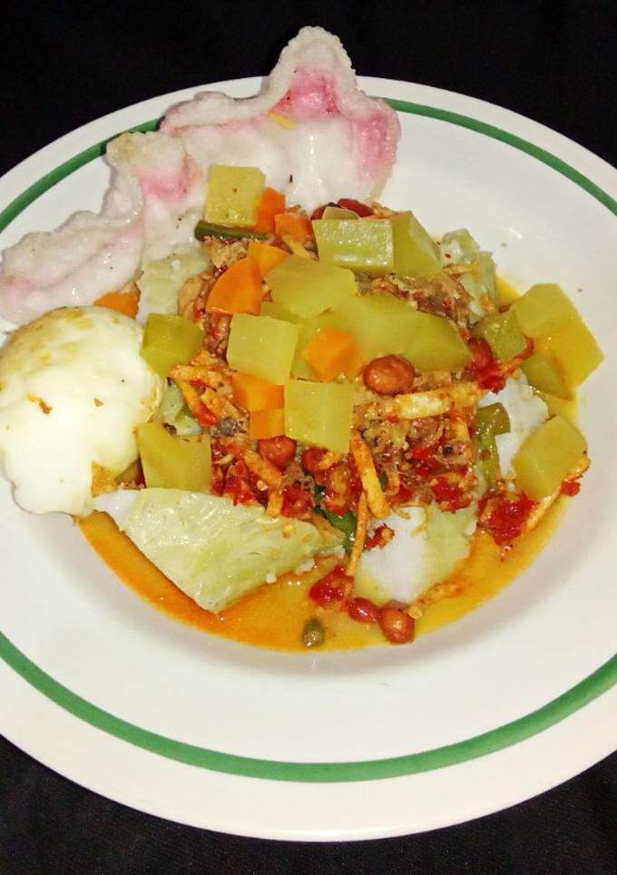 Foto resep Lontong Sayur Enak Parrah