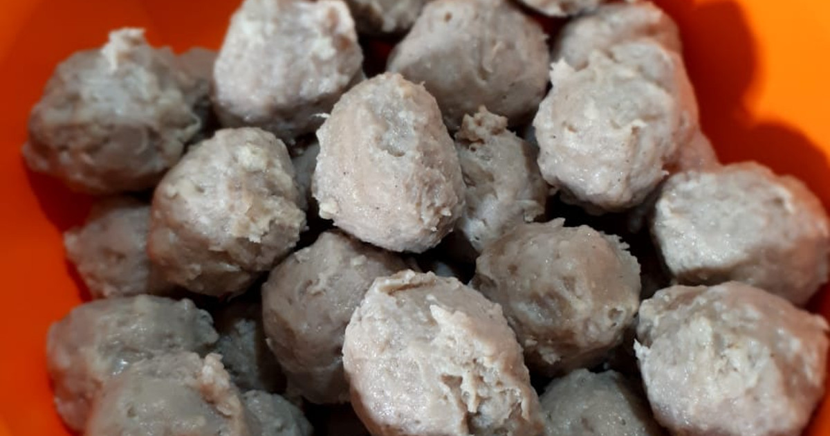 Resep Bakso Daging Sapi oleh Ibuknya Naira - Cookpad