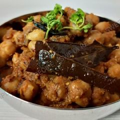A picture of Punjabi Pindi Chole.