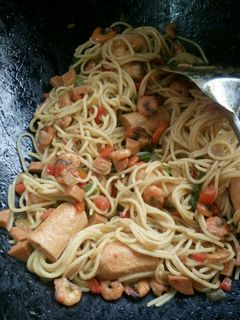 Foto resep Spaghetti Aglio Olio Sosis Premium Lada Hitam