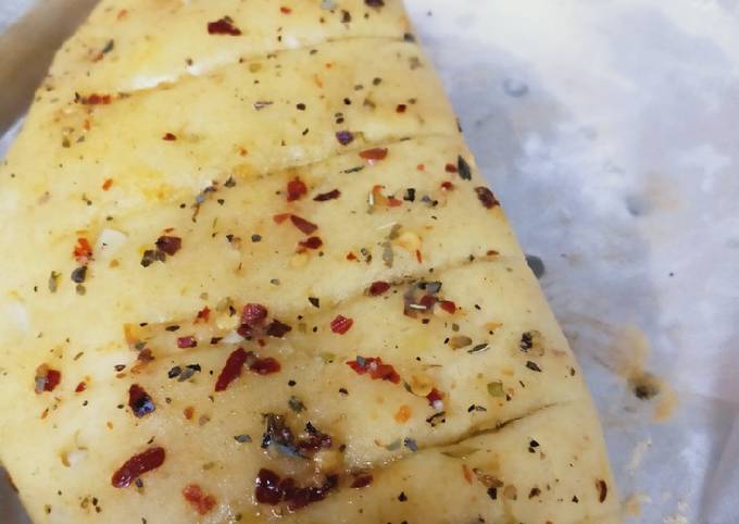 Garlic bread in a cooker