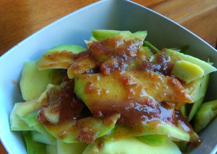 Resep Rujak terasi khas lombok oleh Agustina - Cookpad