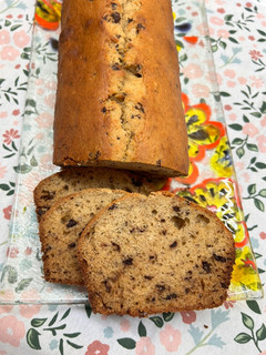 Una foto de Budín de banana con azúcar rubio mascabo 🍌