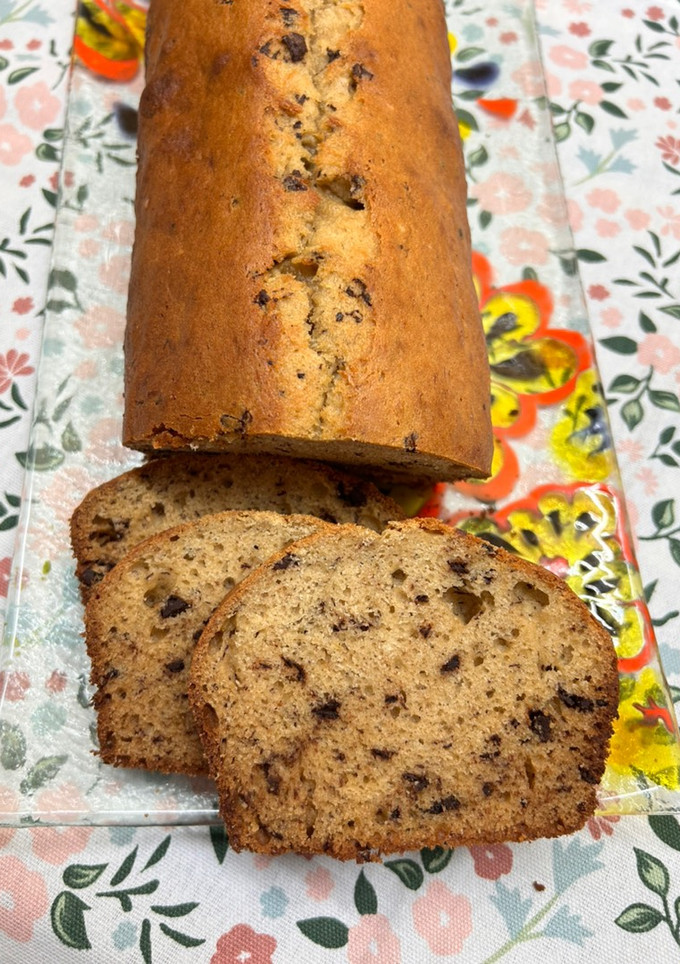 Una foto de Budín de banana con azúcar rubio mascabo 🍌