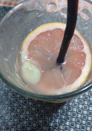 Una foto de Jugo de pomelo y jengibre