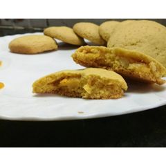 A picture of Stuffed mango cookies.