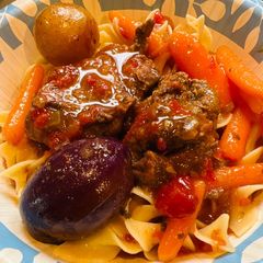 A picture of Meat 🥩 and Potato 🥔 Casserole.