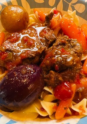 A picture of Meat 🥩 and Potato 🥔 Casserole.