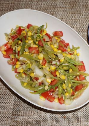 Una foto de Ensalada de porotos verdes con choclo
