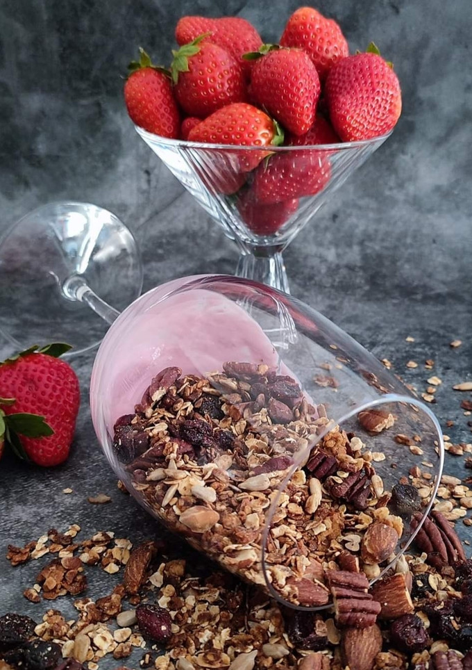 Una foto de 💥 GRANOLA CON YOGURT 💥