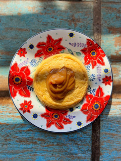 Una foto de Flan de dulce de leche express 🍮