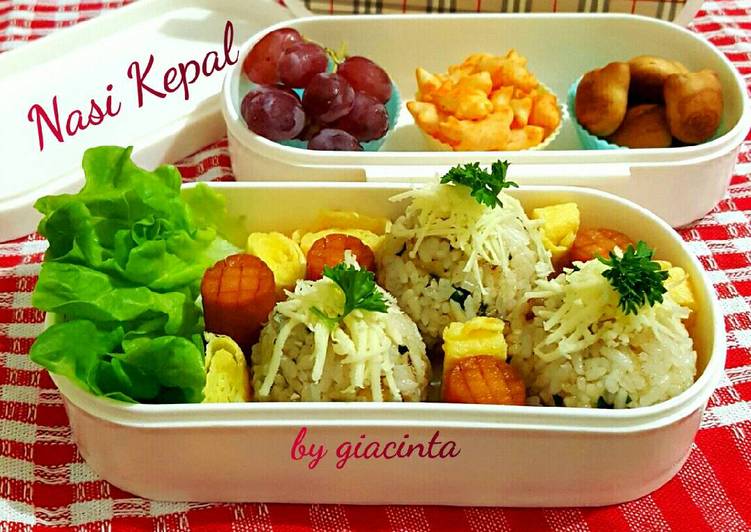 Resep Nasi Kepal isi Sosis tabur Keju buat bekal oleh 