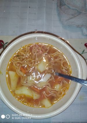 Φωτογραφία της συνταγής Σούπα με noodles και πατάτα🍜