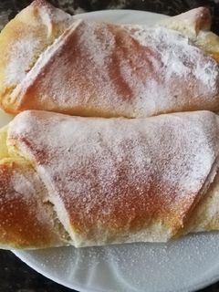Békebeli túrós kifli recept fotója