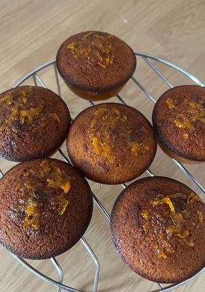 Una foto de Cupcakes de naranja 🍊