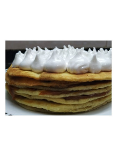 Una foto de Postre tipo Rogel 🥧